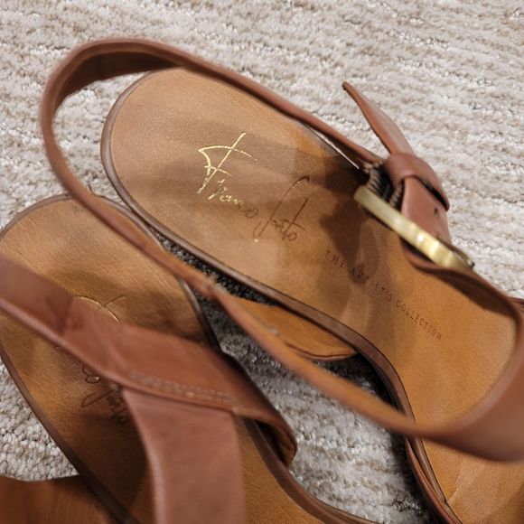 Franco Sarto Wedge - Picture 6 of 11